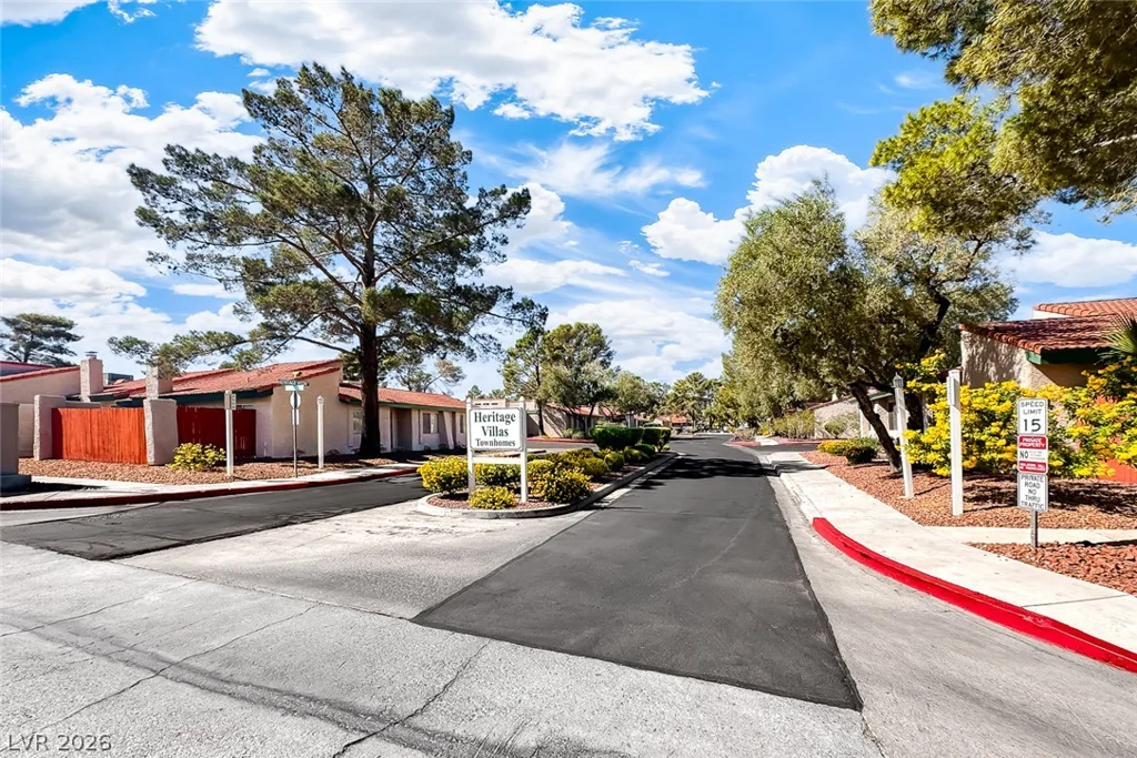 737 Heritage Vista, Henderson, NV 89015