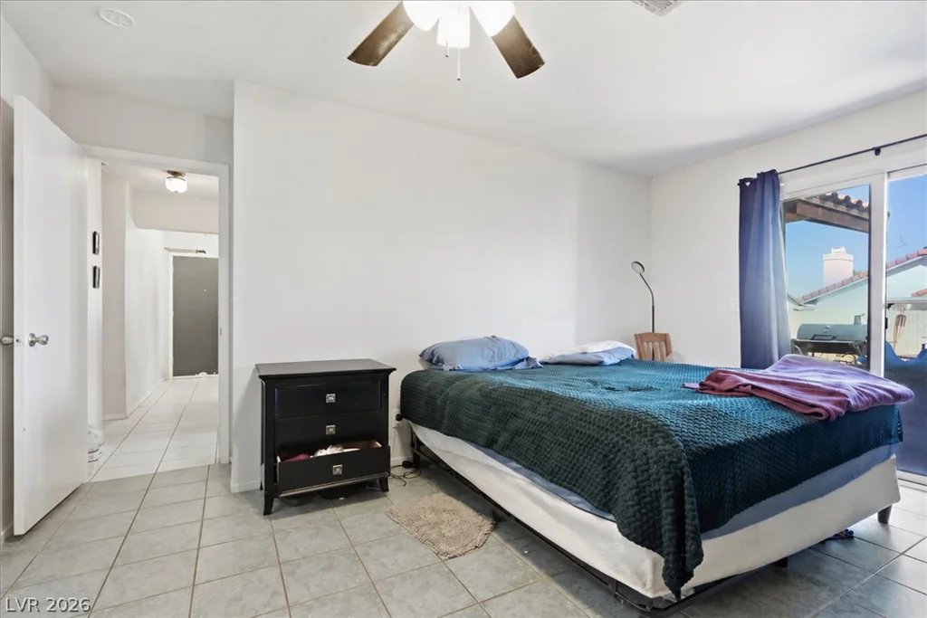 3960 Grapefruit, Las Vegas, NV 89103