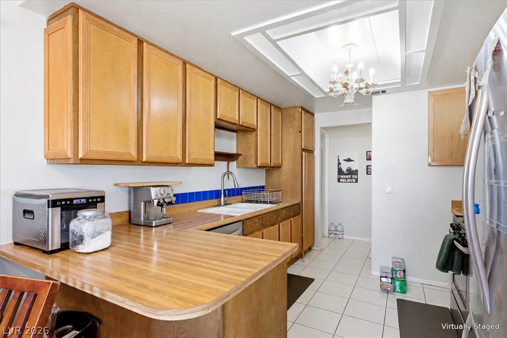 3960 Grapefruit, Las Vegas, NV 89103