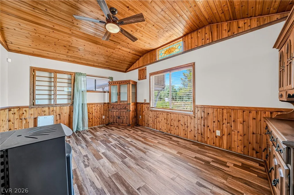 860 Dixieland, Pahrump, NV 89048