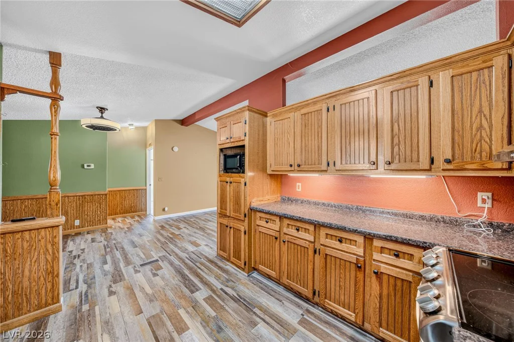860 Dixieland, Pahrump, NV 89048