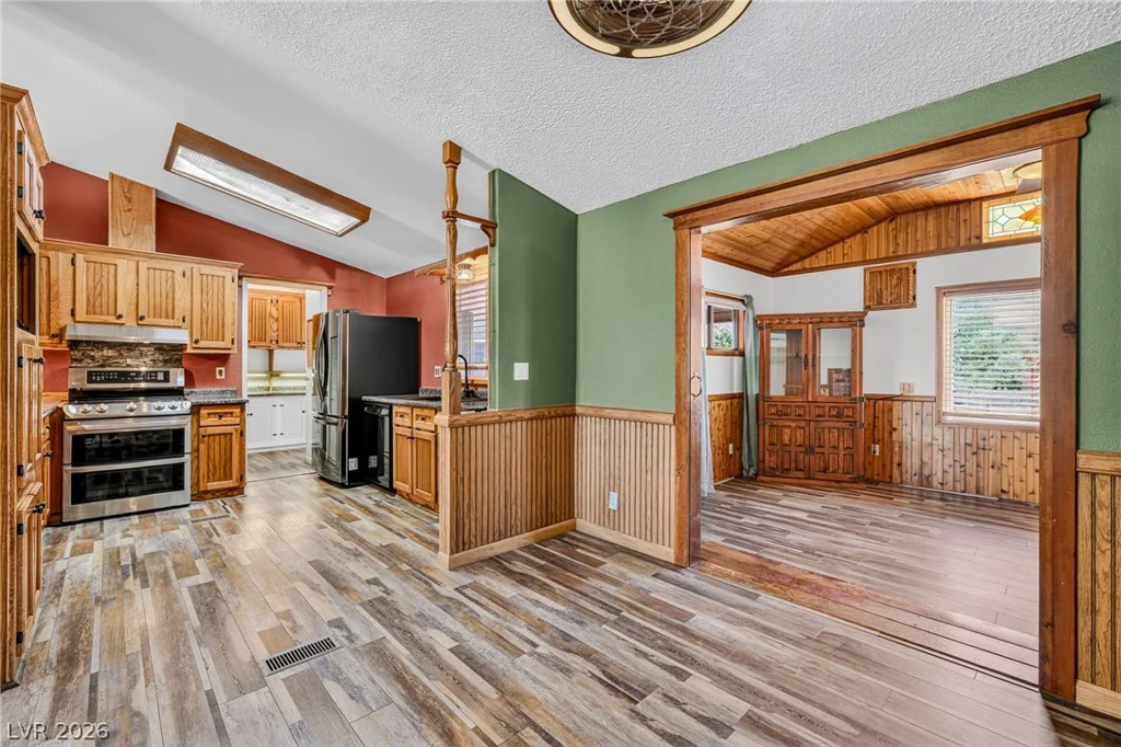 860 Dixieland, Pahrump, NV 89048