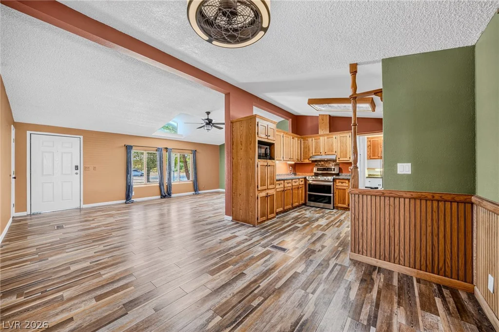 860 Dixieland, Pahrump, NV 89048