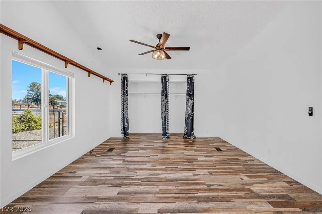 860 Dixieland, Pahrump, NV 89048