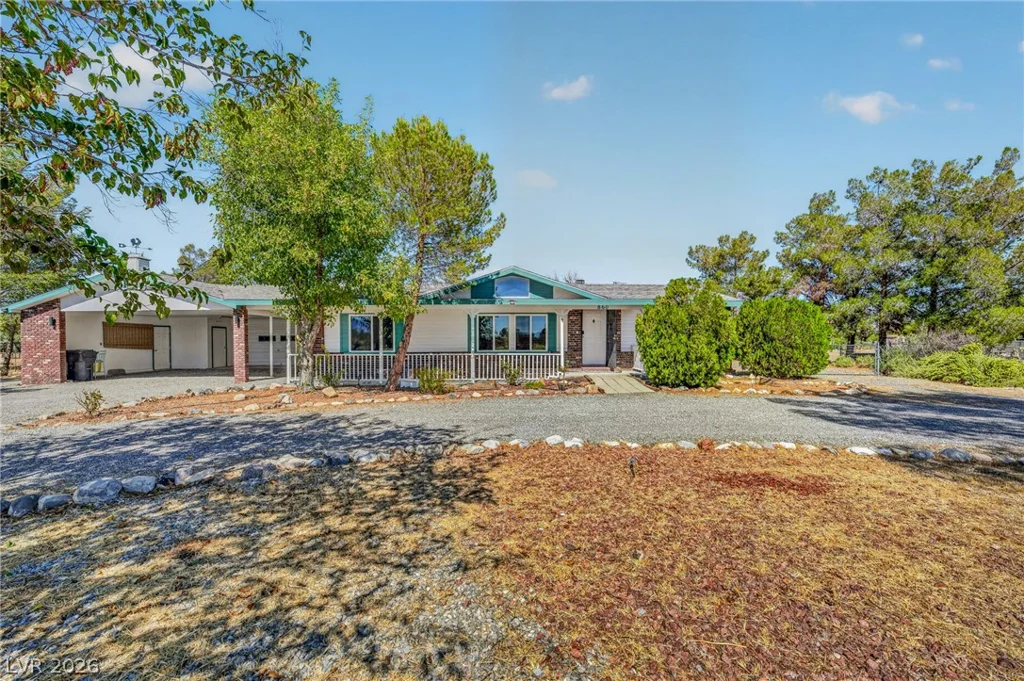 860 Dixieland, Pahrump, NV 89048