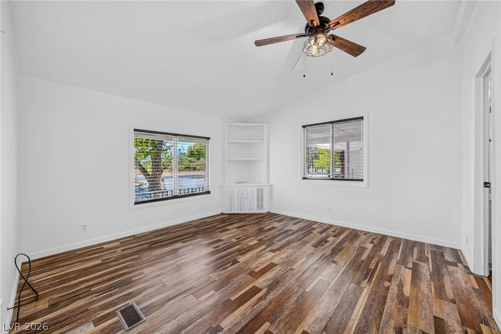 860 Dixieland, Pahrump, NV 89048
