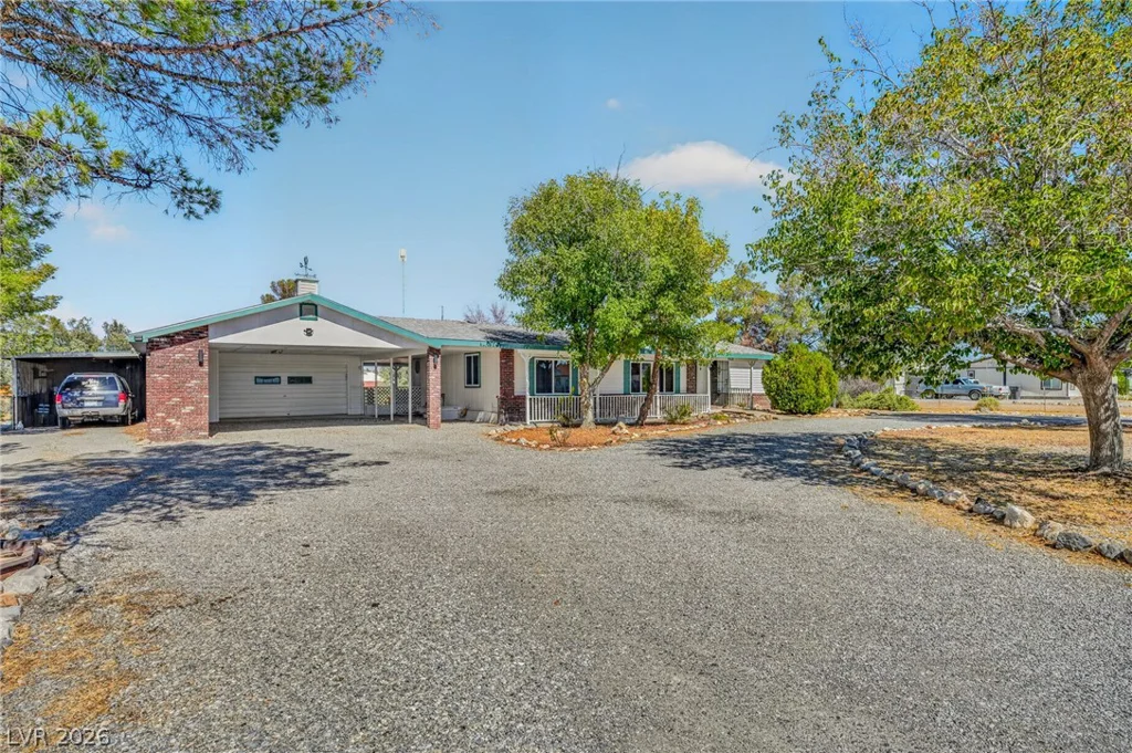 860 Dixieland, Pahrump, NV 89048