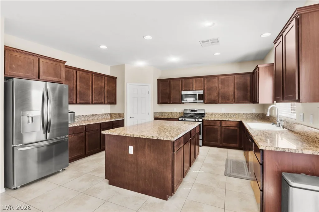 1517 Blues, North Las Vegas, NV 89081