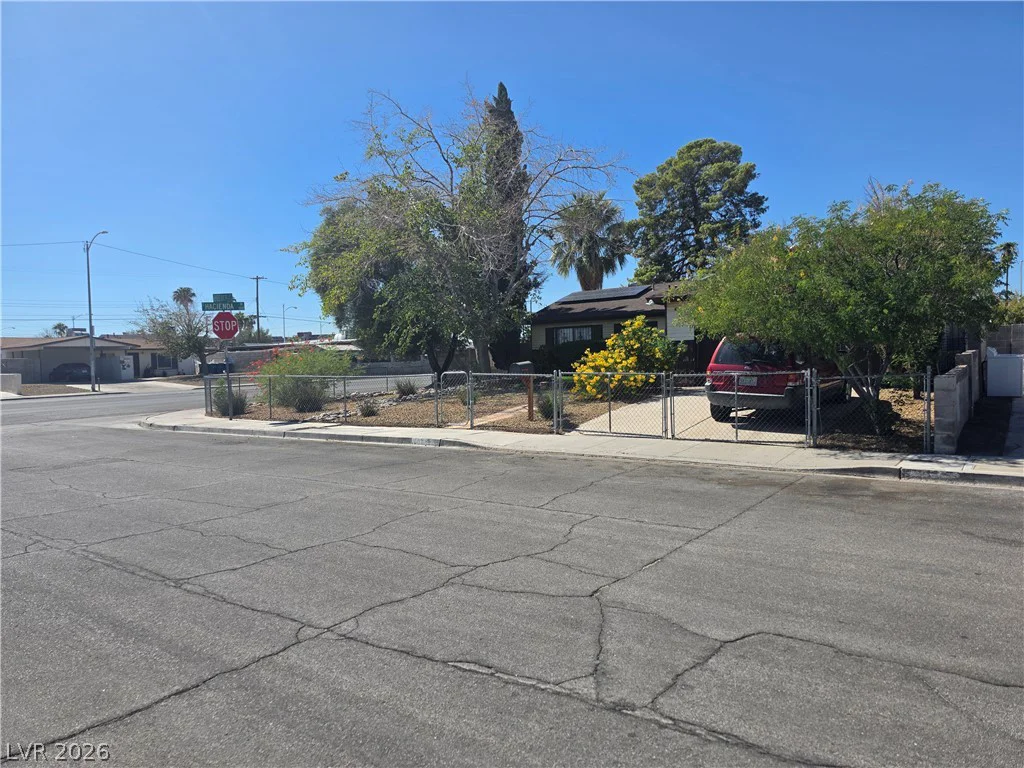 5289 Reeder, Las Vegas, NV 89119