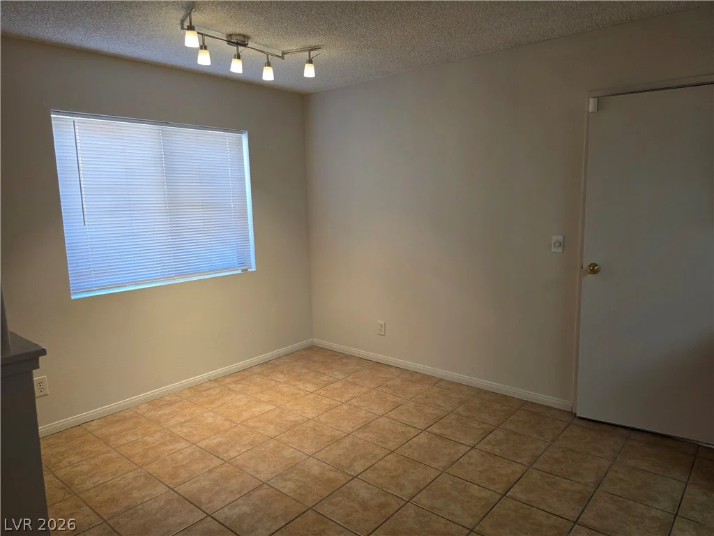 5289 Reeder, Las Vegas, NV 89119