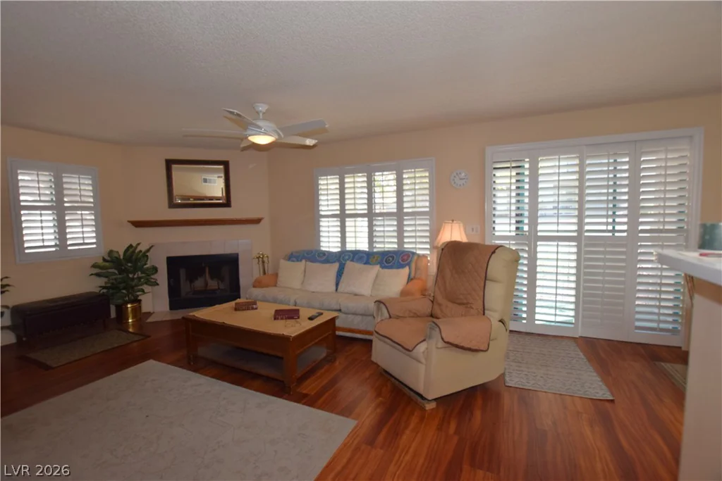 1575 Warm Springs, Henderson, NV 89014