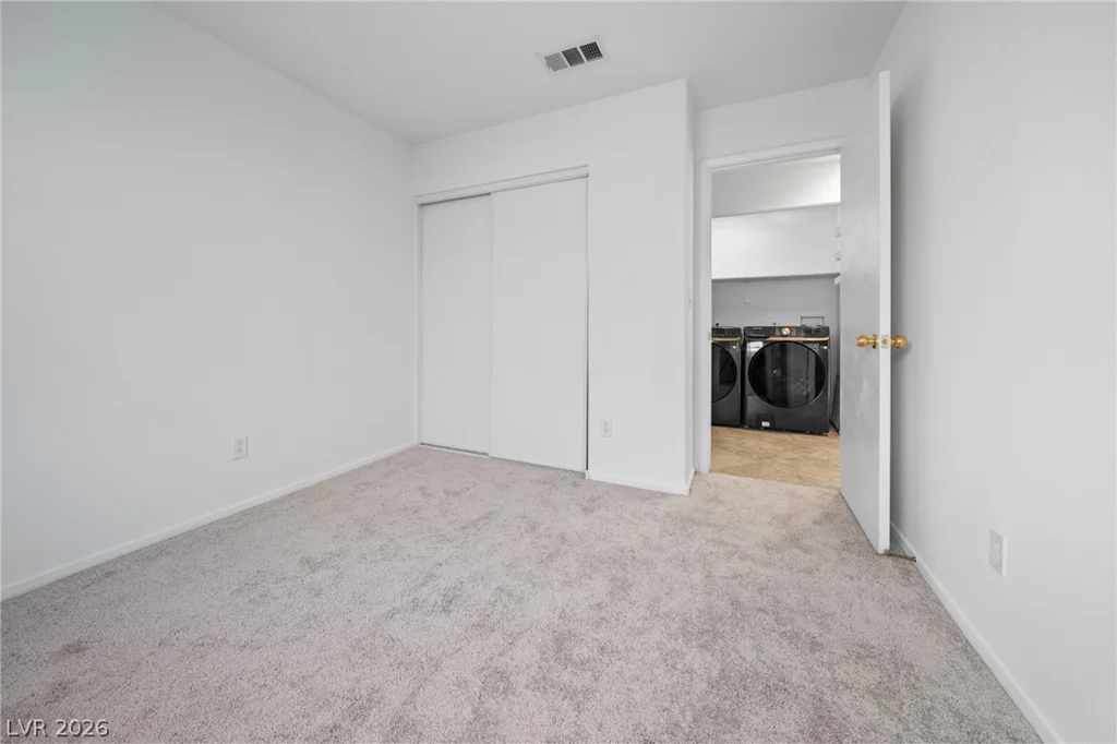 1722 Council Bluff, North Las Vegas, NV 89031