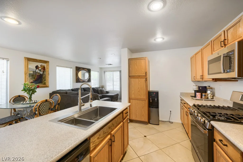 2099 Lost Maple, Las Vegas, NV 89115