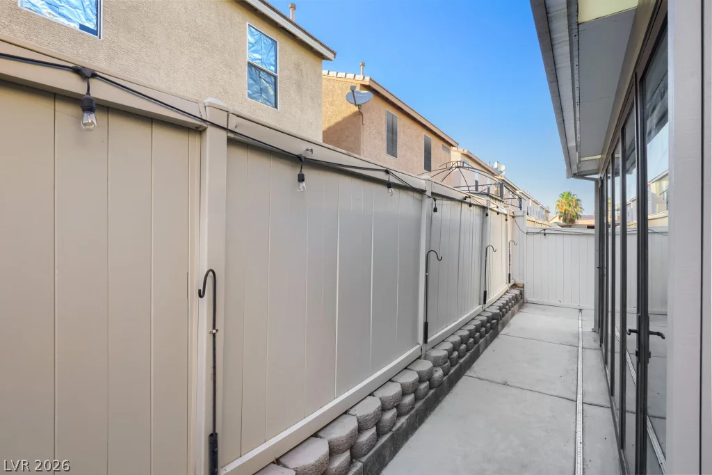 2099 Lost Maple, Las Vegas, NV 89115