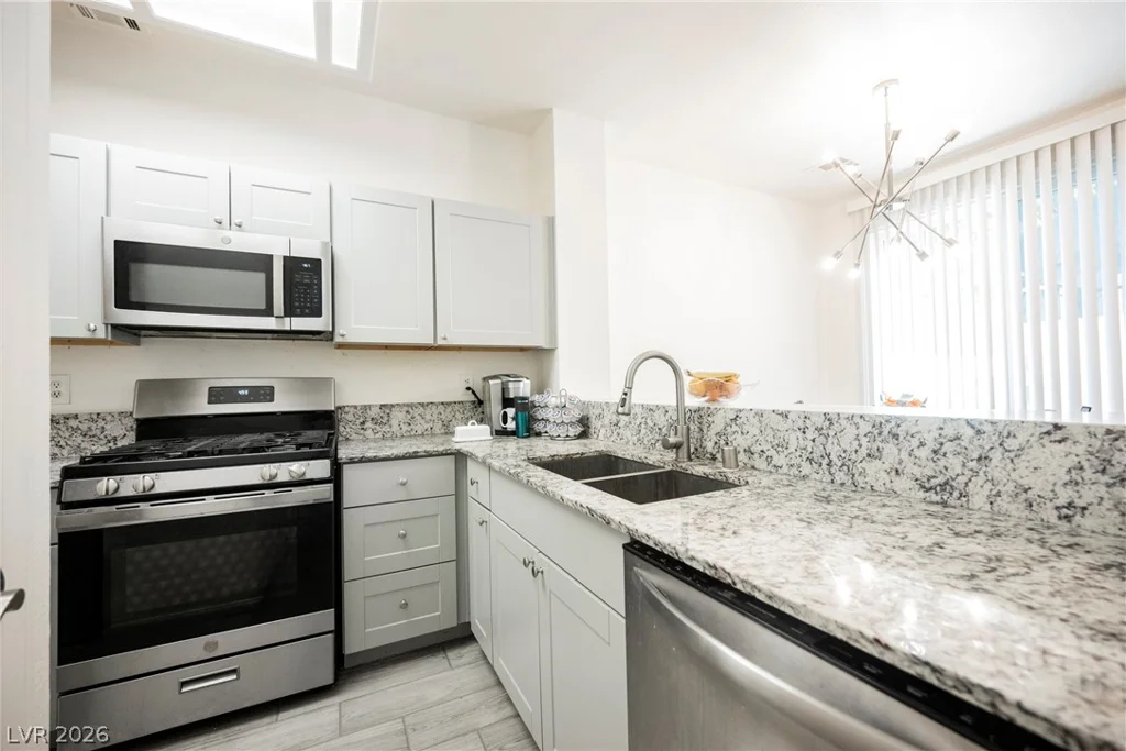 4947 Strauss, Las Vegas, NV 89146