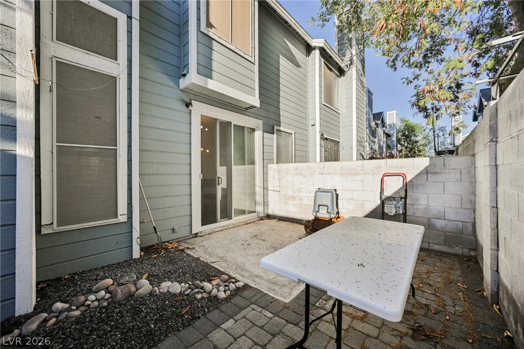 4947 Strauss, Las Vegas, NV 89146