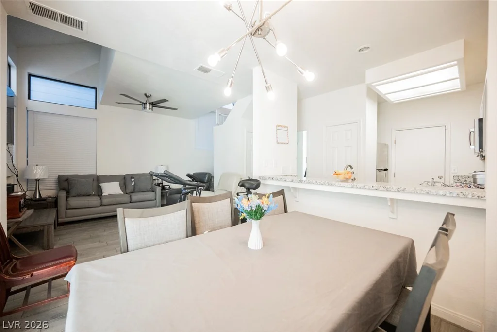 4947 Strauss, Las Vegas, NV 89146