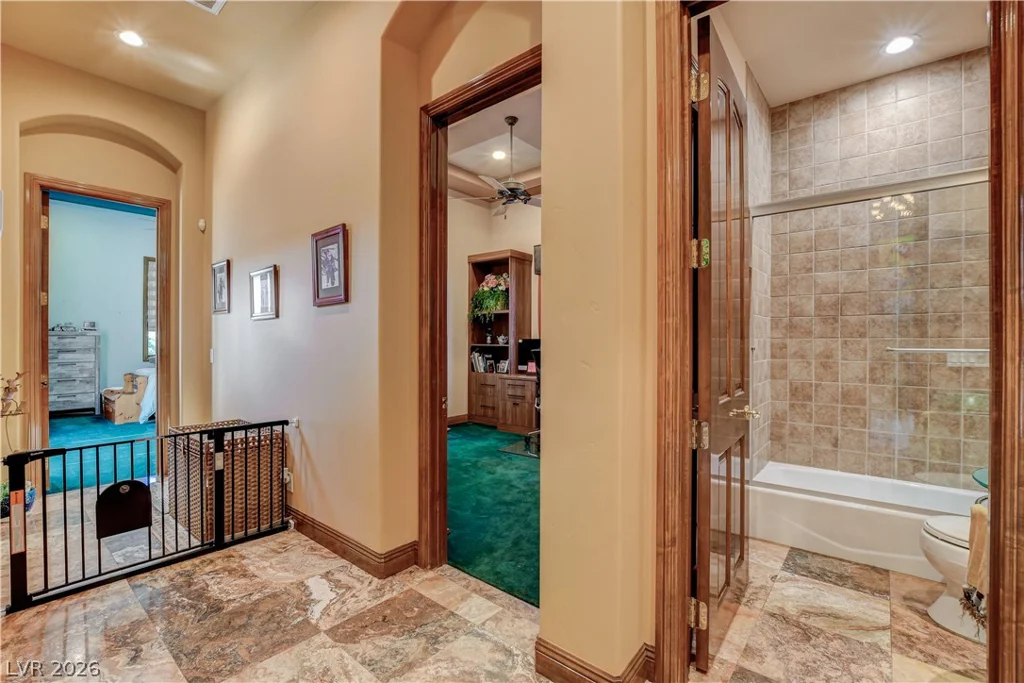 4790 Jensen, Las Vegas, NV 89129