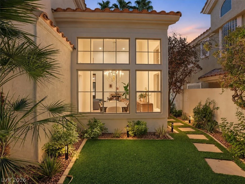 8833 Montagna, Las Vegas, NV 89134