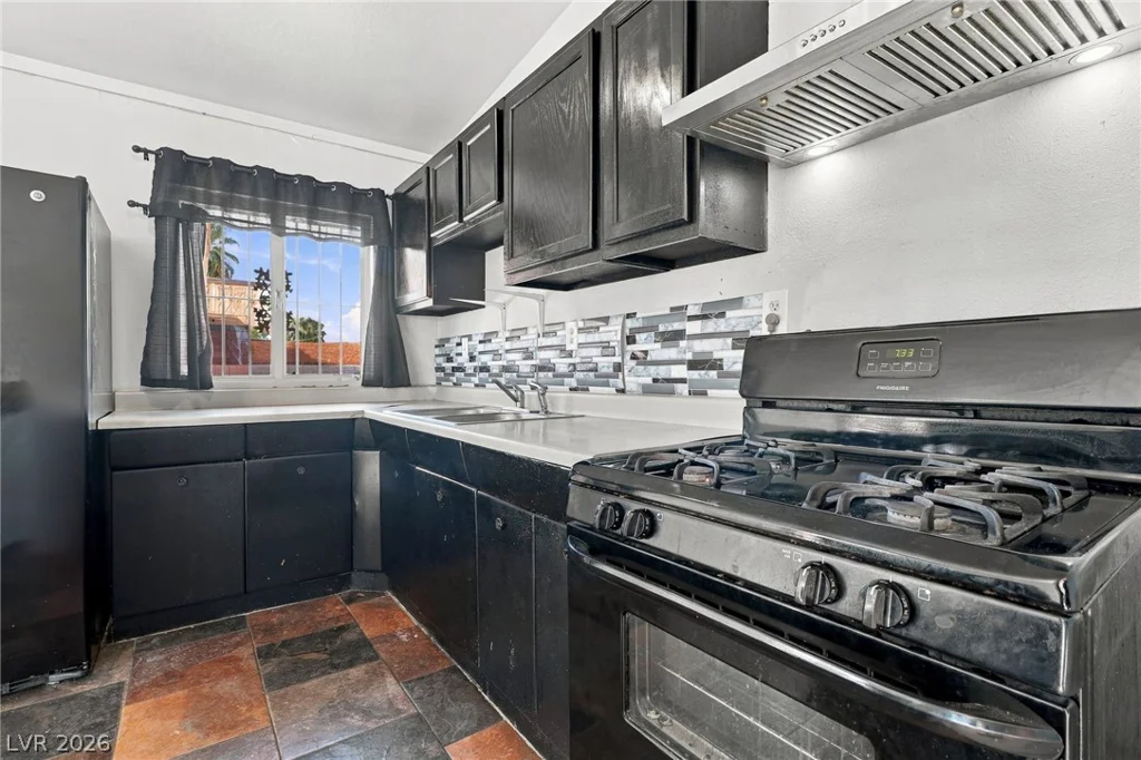 2521 Perliter, North Las Vegas, NV 89030