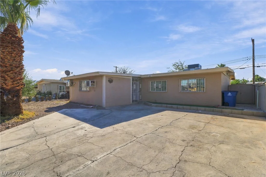 2521 Perliter, North Las Vegas, NV 89030