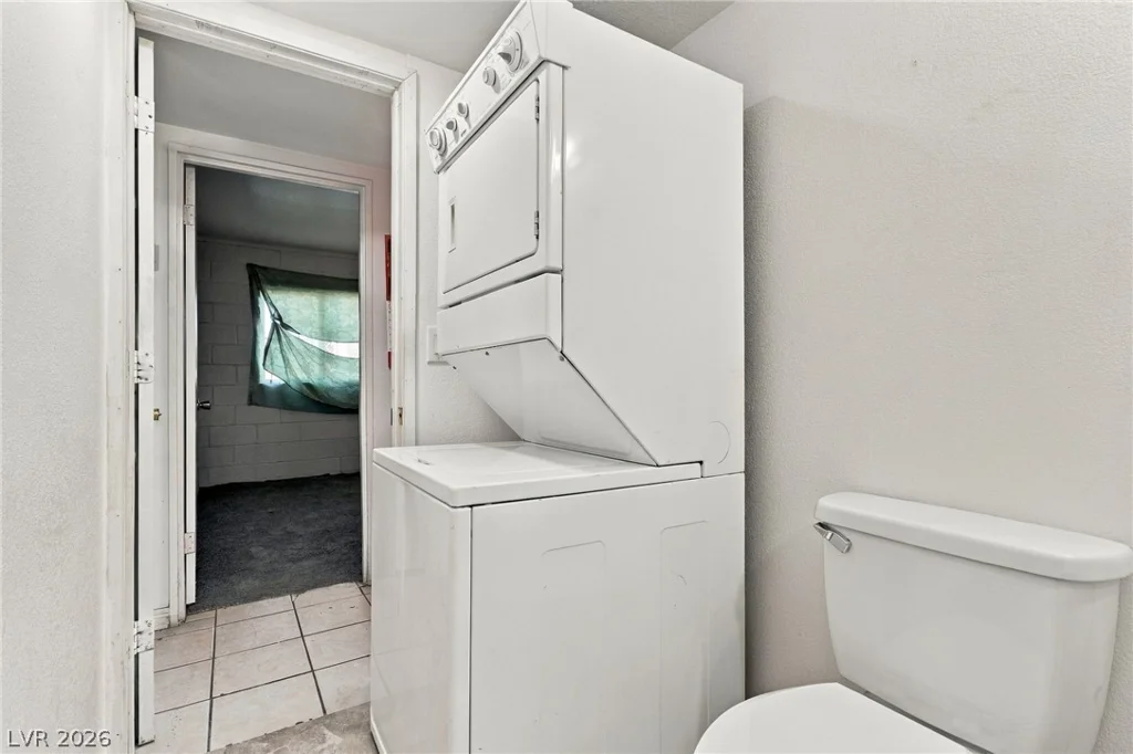 2521 Perliter, North Las Vegas, NV 89030
