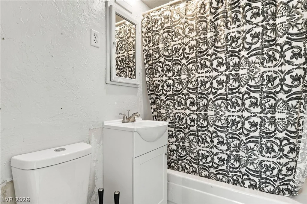 2521 Perliter, North Las Vegas, NV 89030