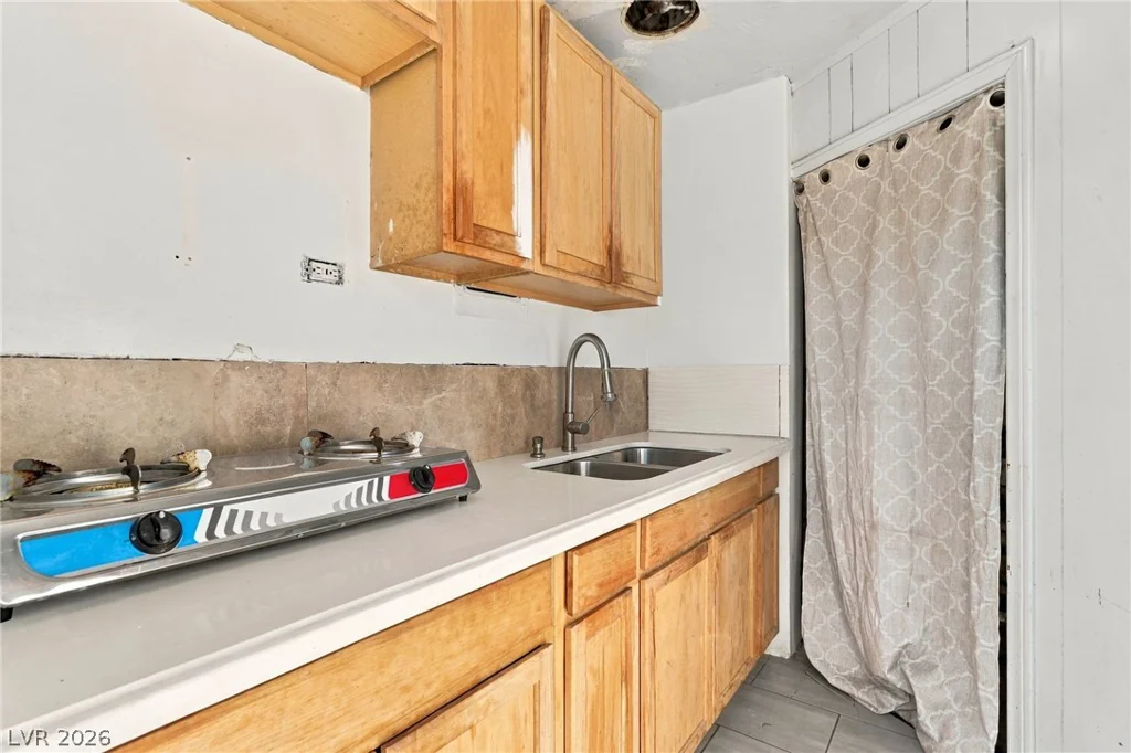 2521 Perliter, North Las Vegas, NV 89030