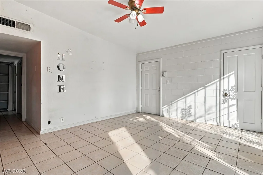 2521 Perliter, North Las Vegas, NV 89030