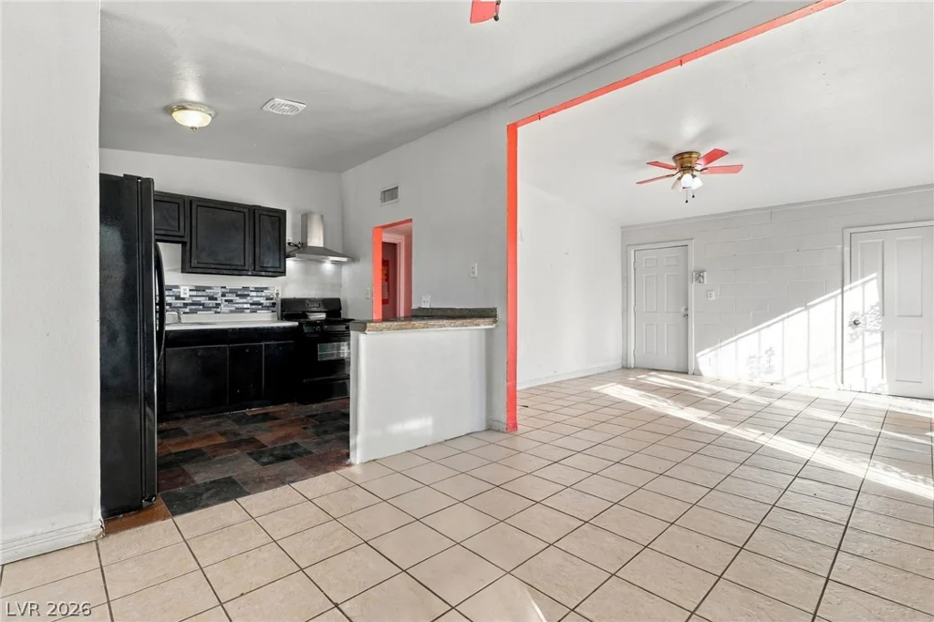 2521 Perliter, North Las Vegas, NV 89030