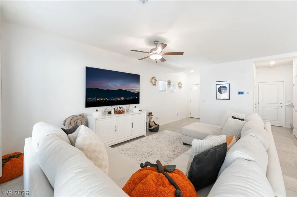 10958 Cheshire Woods, Las Vegas, NV 89166