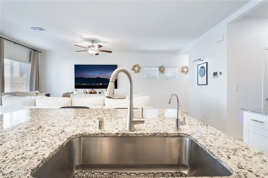 10958 Cheshire Woods, Las Vegas, NV 89166