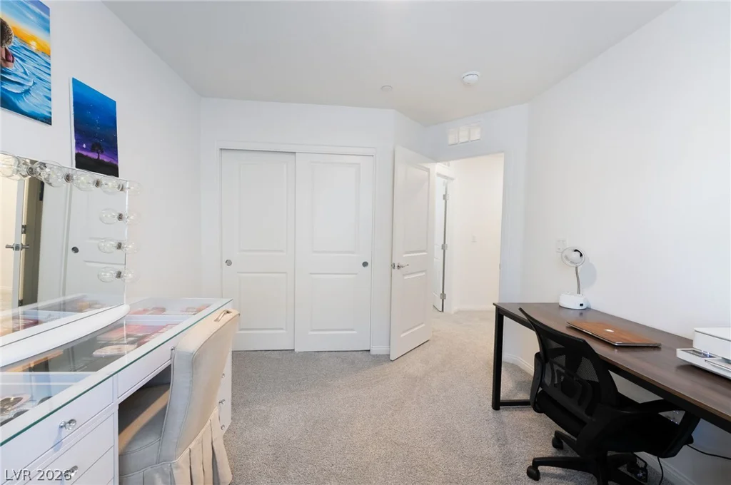 10958 Cheshire Woods, Las Vegas, NV 89166