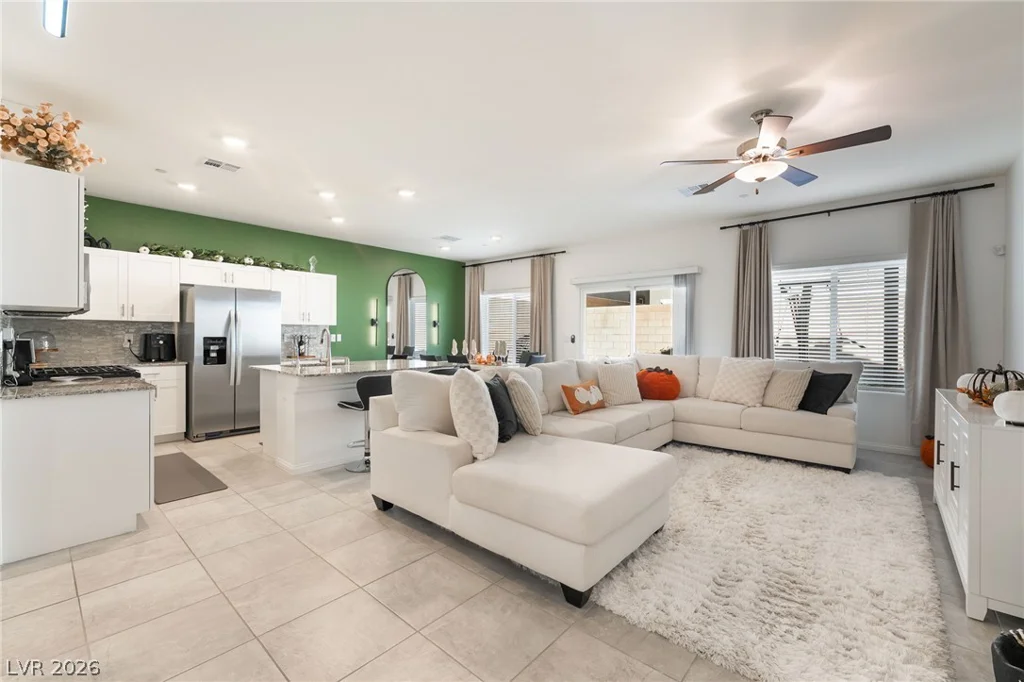 10958 Cheshire Woods, Las Vegas, NV 89166