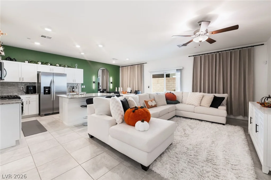 10958 Cheshire Woods, Las Vegas, NV 89166