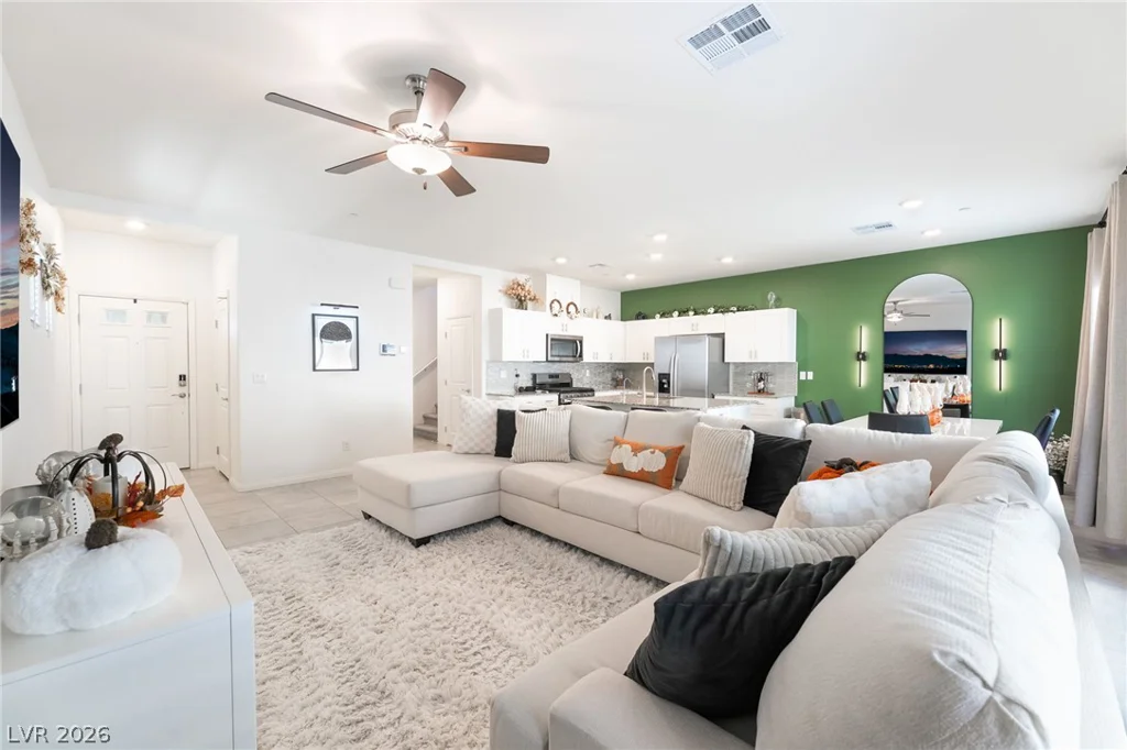 10958 Cheshire Woods, Las Vegas, NV 89166