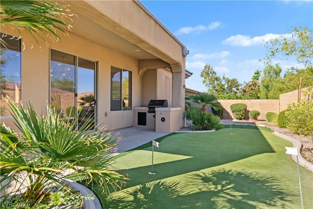 6 Mohansic, Henderson, NV 89052