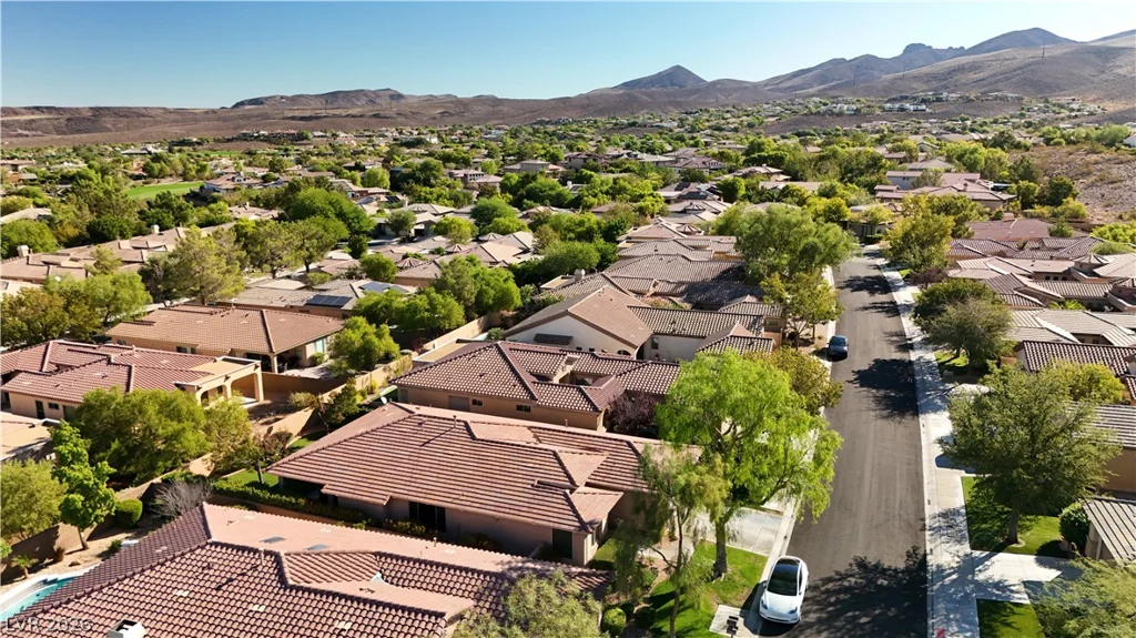 6 Mohansic, Henderson, NV 89052