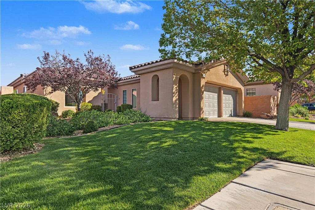 6 Mohansic, Henderson, NV 89052
