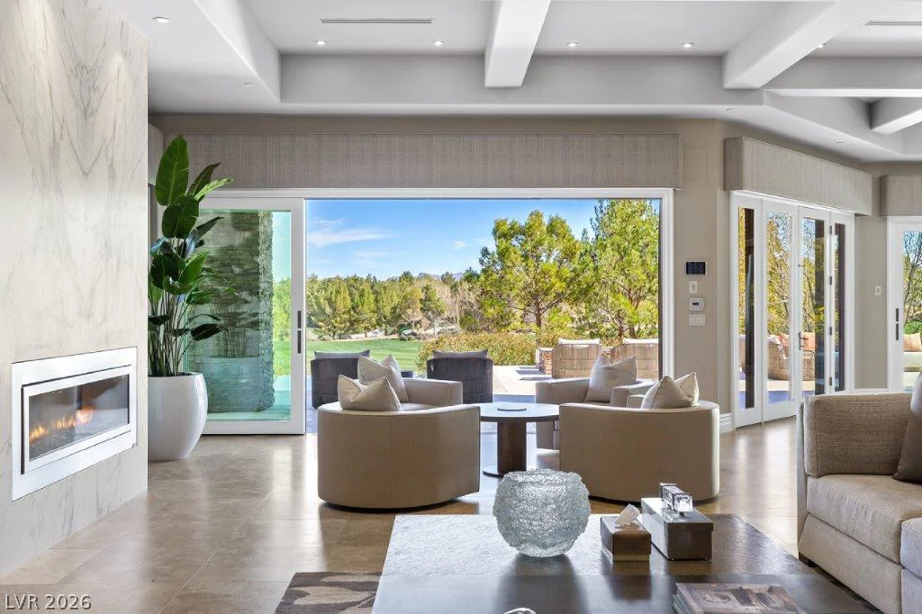 16 Vintage Valley Dr, Las Vegas, NV 89141