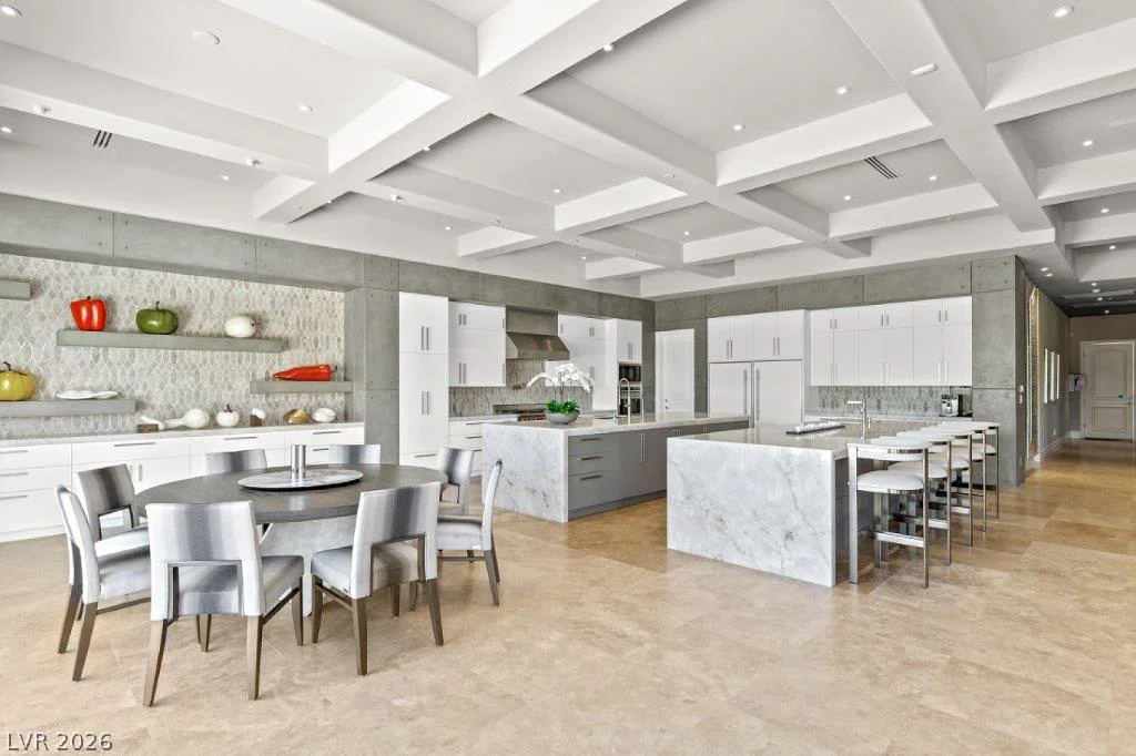 16 Vintage Valley Dr, Las Vegas, NV 89141