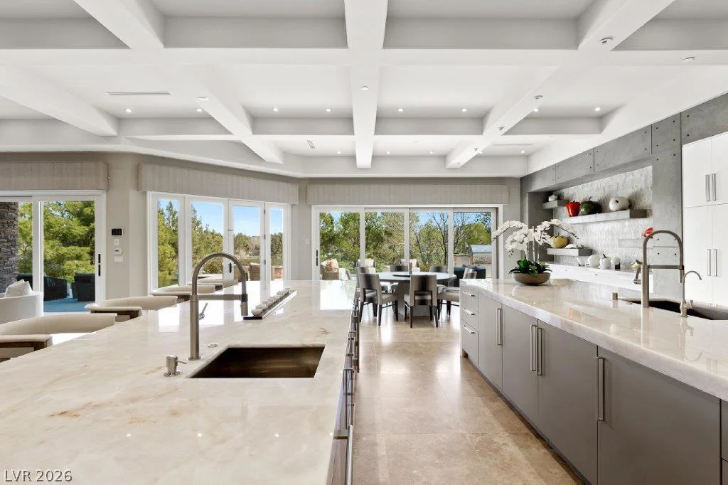16 Vintage Valley Dr, Las Vegas, NV 89141