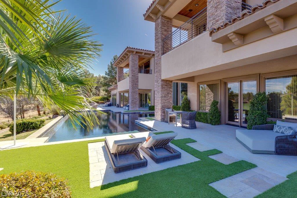 16 Vintage Valley Dr, Las Vegas, NV 89141
