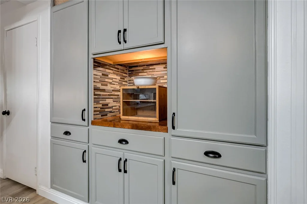 1518 Della, Boulder City, NV 89005