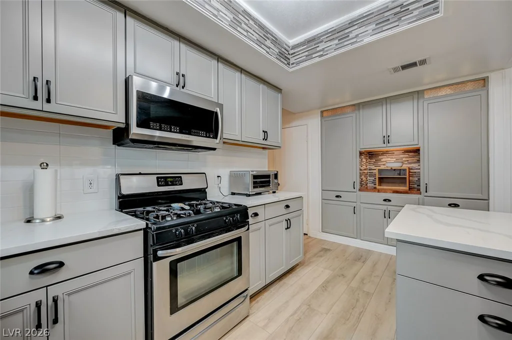 1518 Della, Boulder City, NV 89005