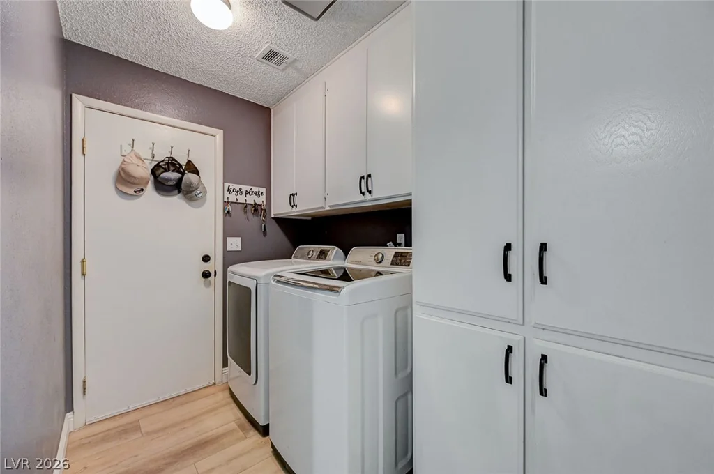 1518 Della, Boulder City, NV 89005