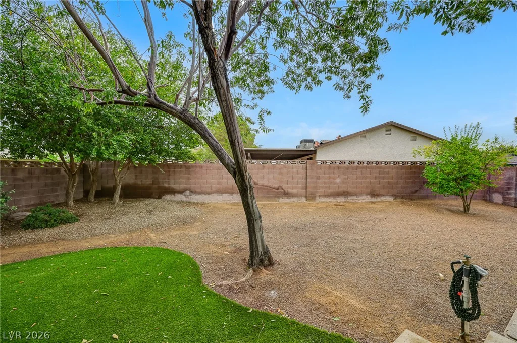 1518 Della, Boulder City, NV 89005