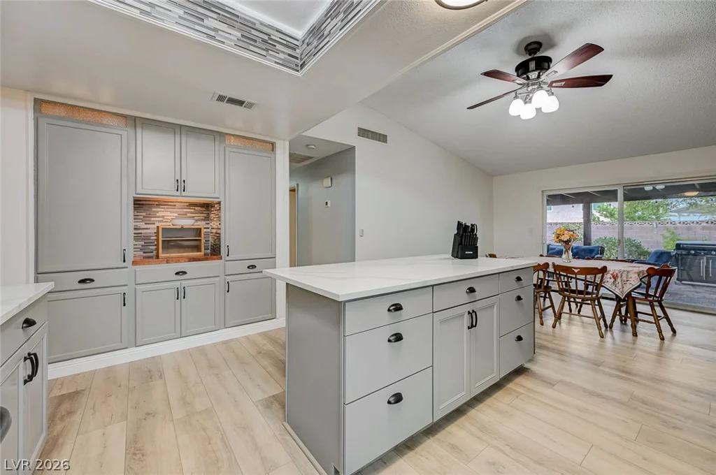1518 Della, Boulder City, NV 89005