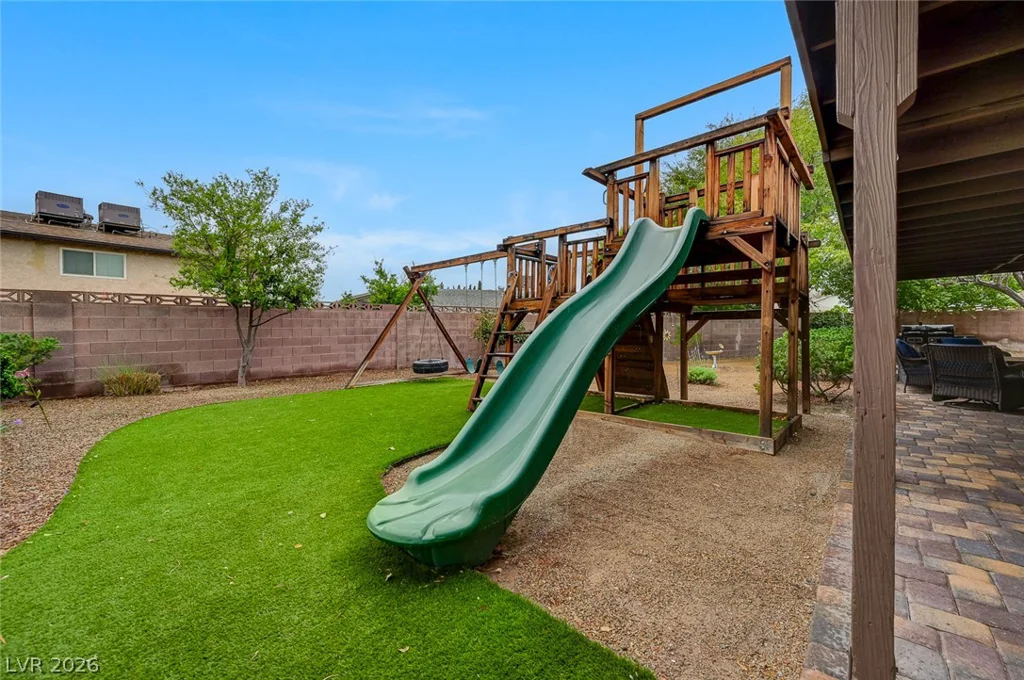 1518 Della, Boulder City, NV 89005