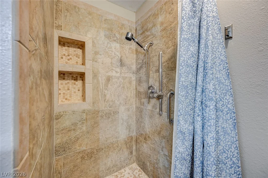 1518 Della, Boulder City, NV 89005